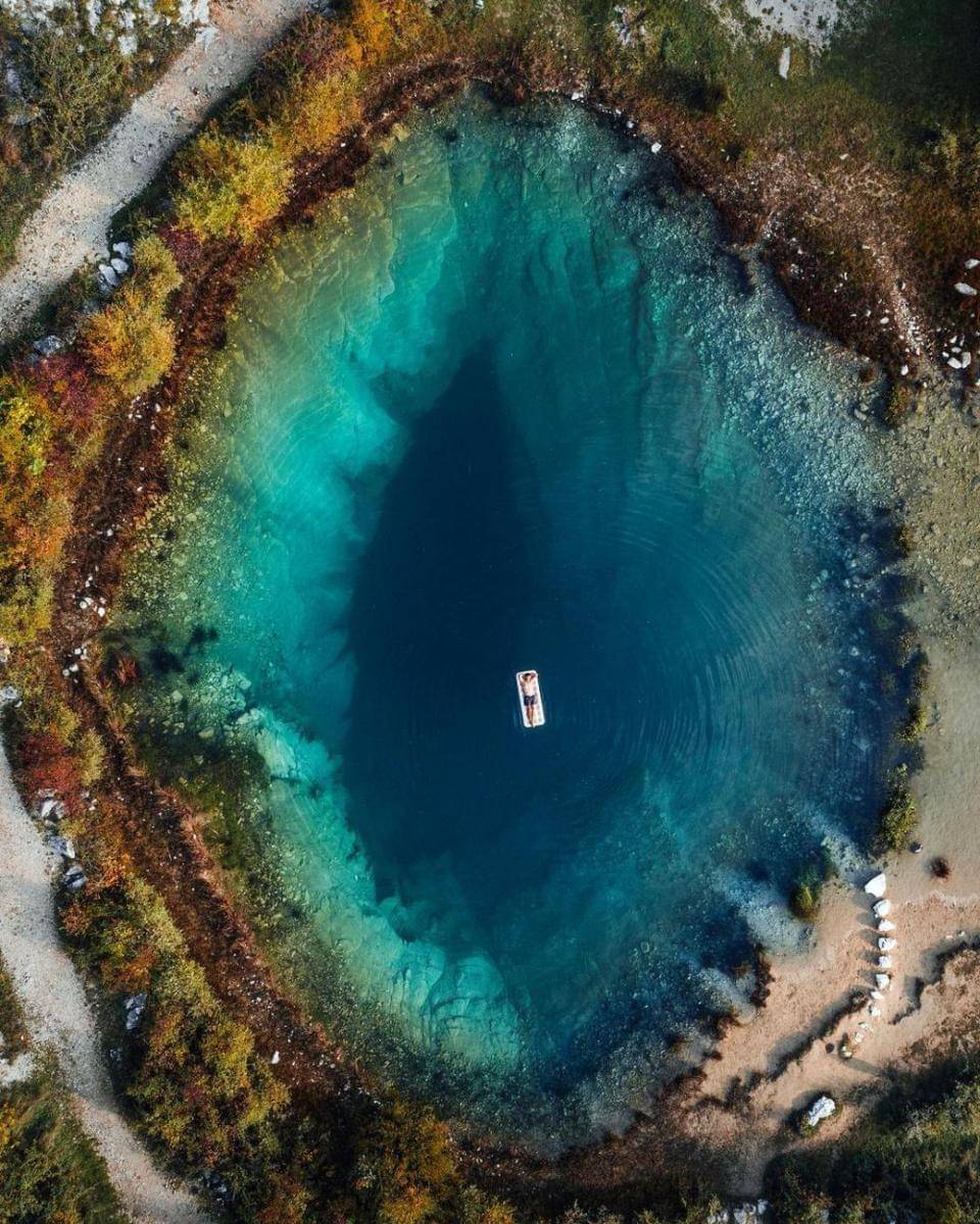 Mata Air Cetina (instagram.com/simonsnopek)