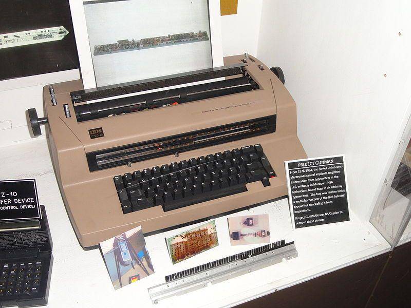 Bug Selectric, perangkat penyadapan digital yang dikembangkan oleh Uni Soviet (USSR) di dalam mesin tik. (commons.wikimedia.org)