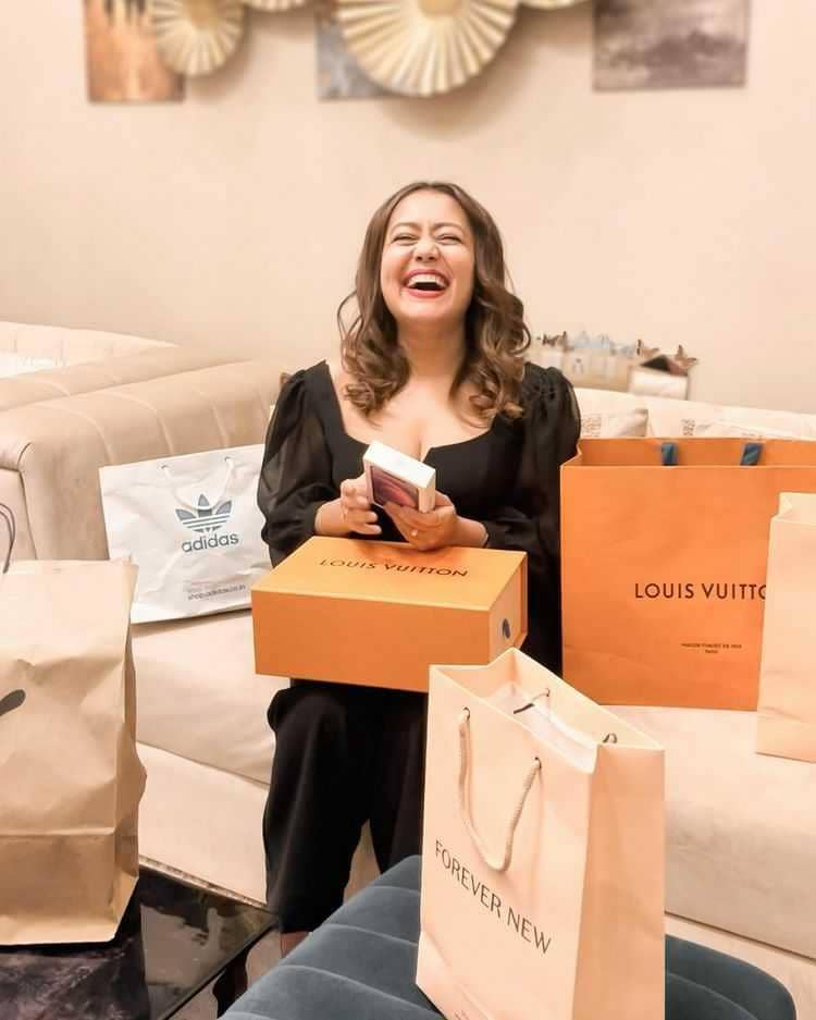 ulang tahun Neha Kakkar (instagram.com/nehakakkar)