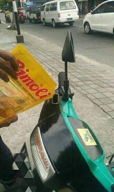 potret modifikasi motor unik (twitter.com/txtdariotomotif)