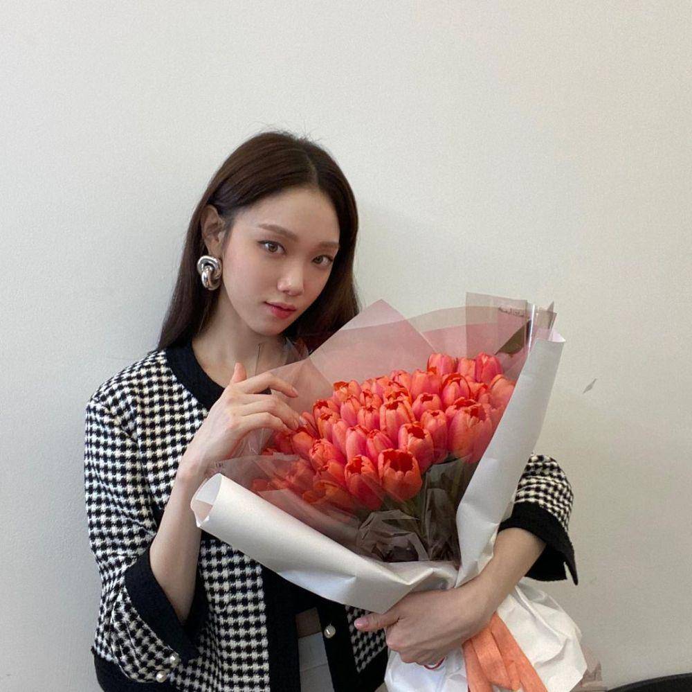 Lee Sung Kyung (instagram.com/heybiblee)