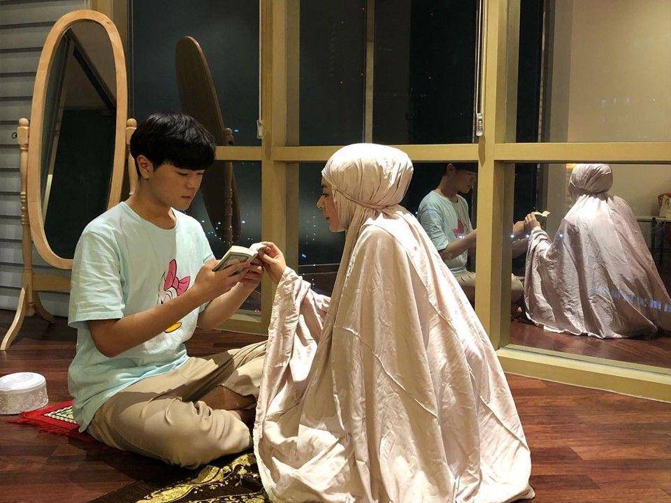 Ayana dan Aydin Moon (instagram.com/xolovelyayana)