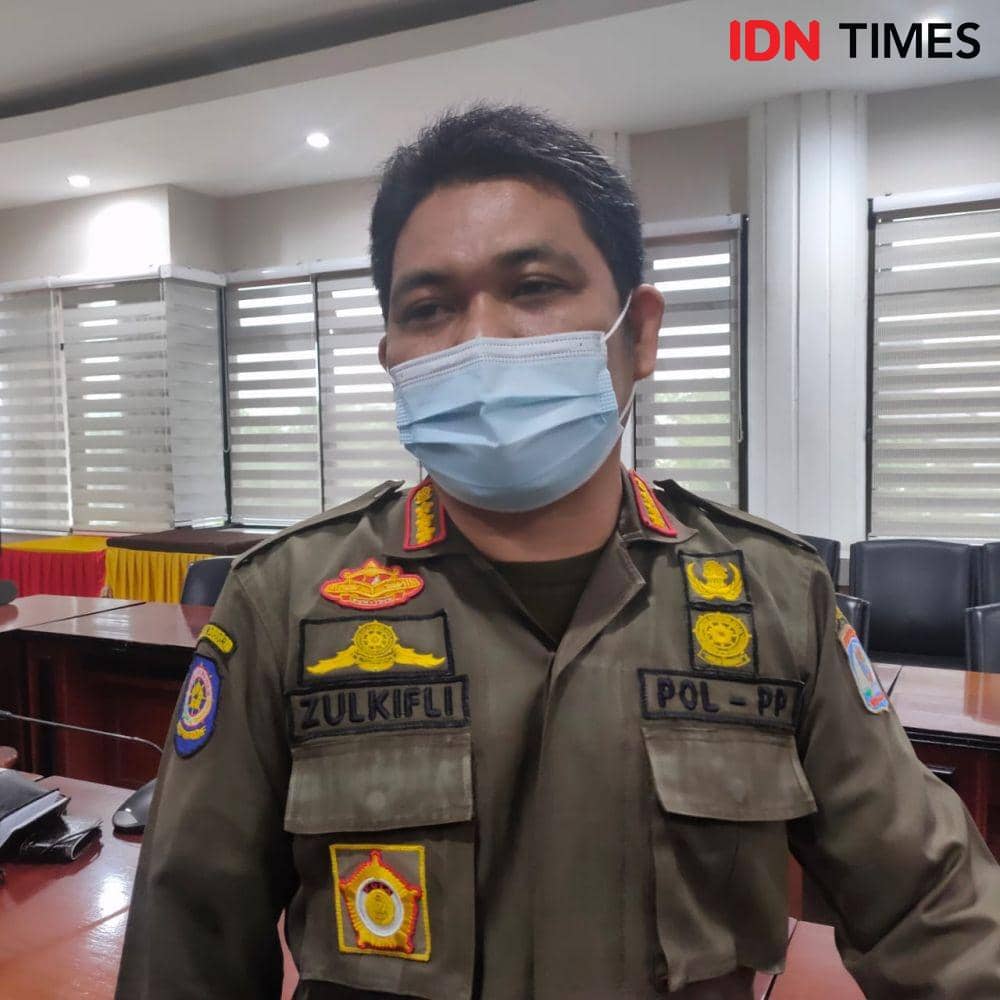 Kepala Satpol PP Balikpapan Zulkifli. (IDN Times/Hilmansyah)