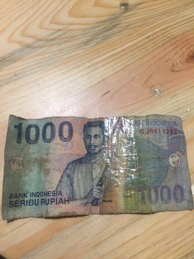uang kembalian tambalan (twitter.com/dmrekaa)