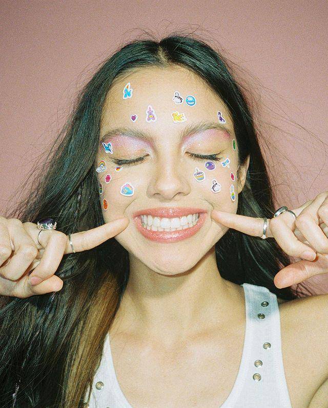 Pesona Olivia Rodrigo (instagram.com/oliviarodrigo)