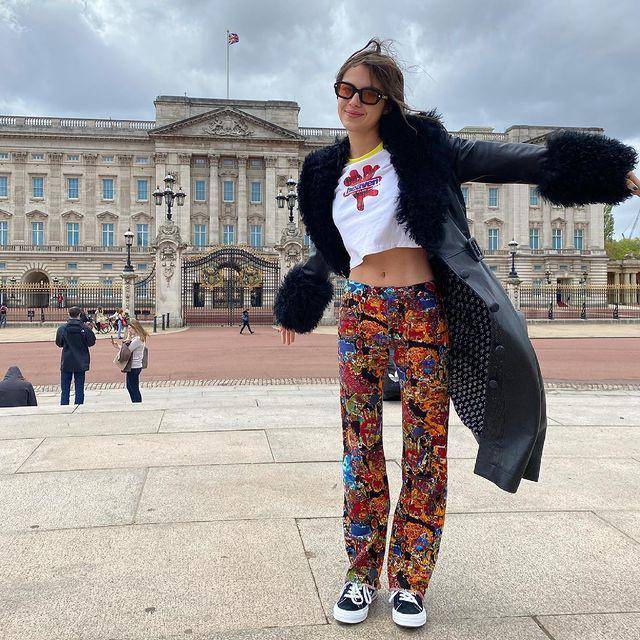 Pesona Olivia Rodrigo (instagram.com/oliviarodrigo)