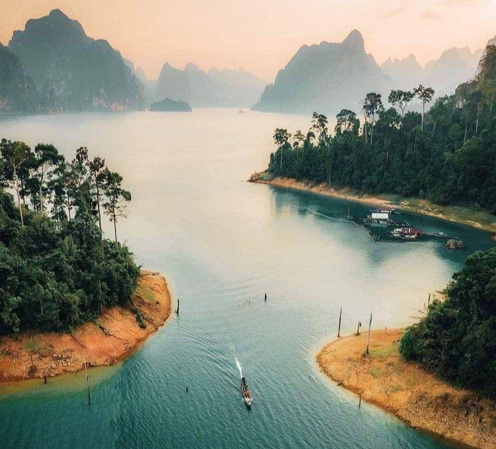 keindahan Taman Nasional Khao Sok (Instagram.com/thestunningplaces)