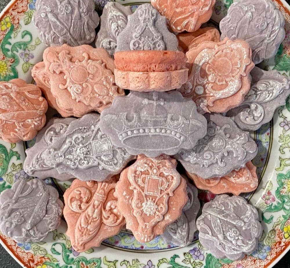 ilustrasi springerle (Instagram.com/gingerlilysweets)