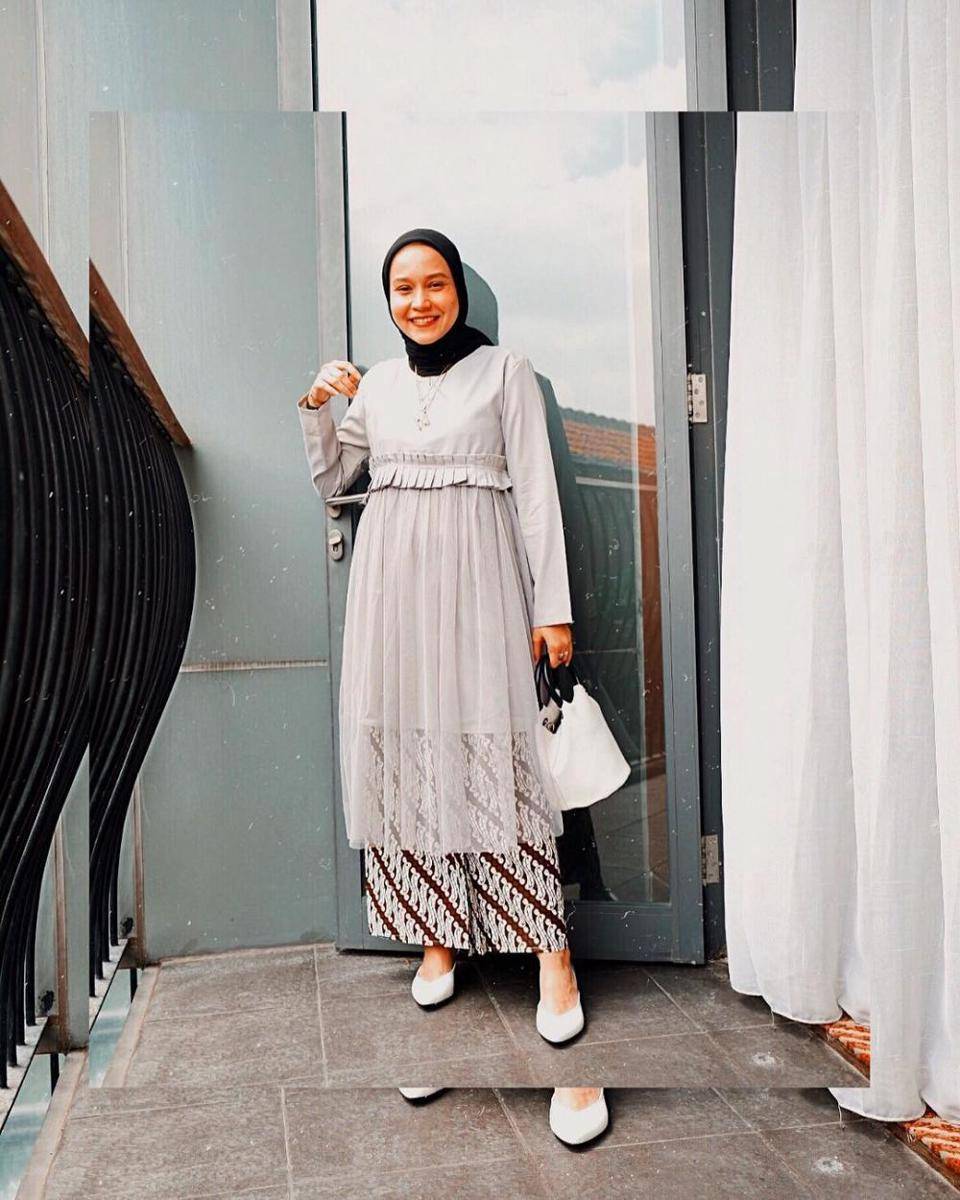 Outfit kondangan ala selebgram Chairunissa (instagram.com/nissachair)