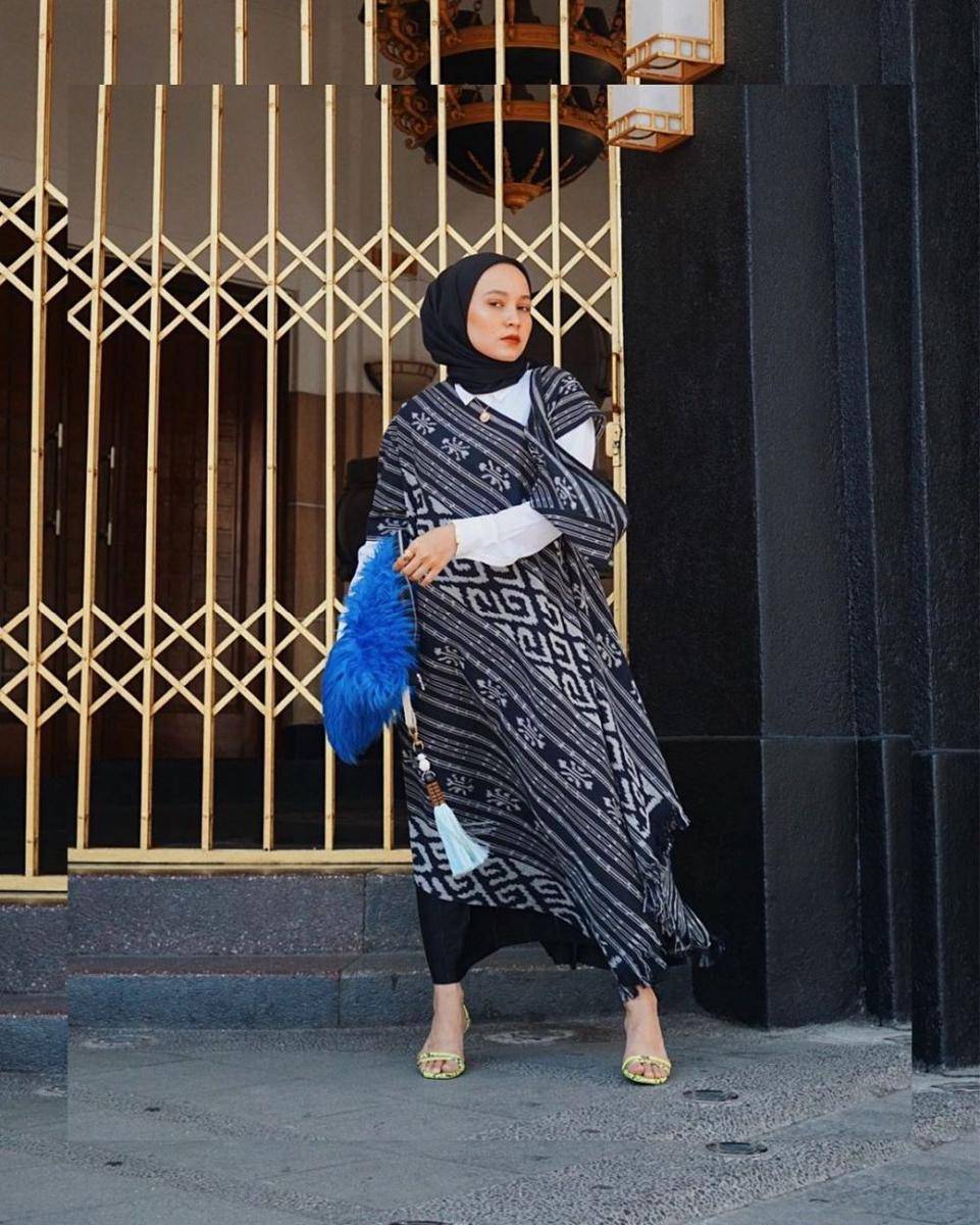 Outfit kondangan ala selebgram Chairunissa (instagram.com/nissachair)
