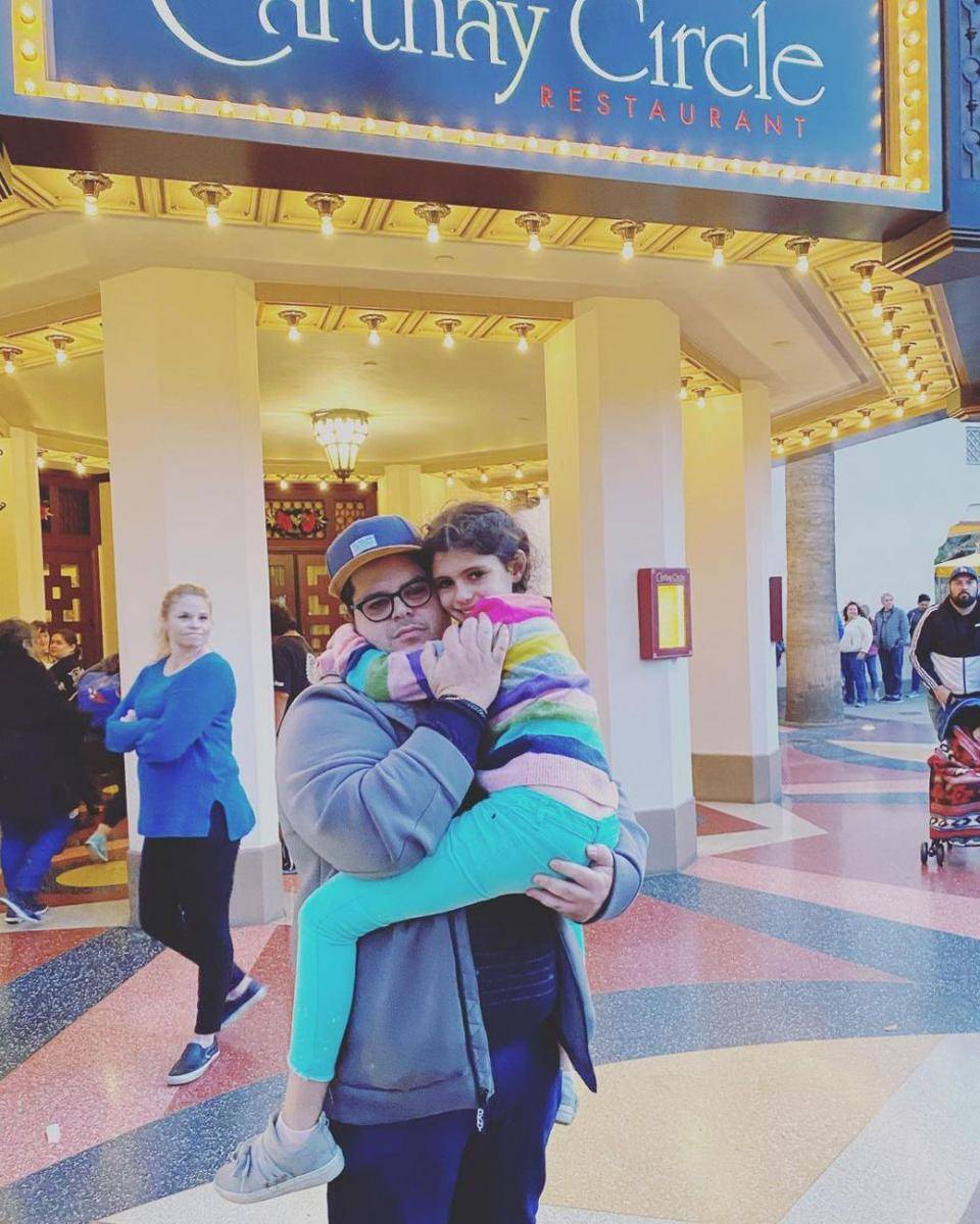 Josh Gad, Ava Gad (instagram.com/joshgad)