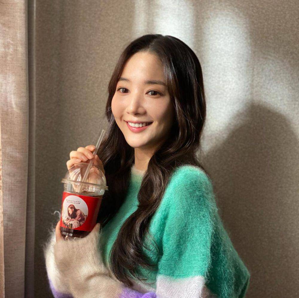 Park Min Young (Instagram.com/rachel_mypark)