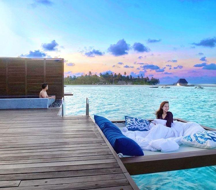 10 Potret Romantis Honeymoon Nanda Arsyinta dan Ardya di Maldives