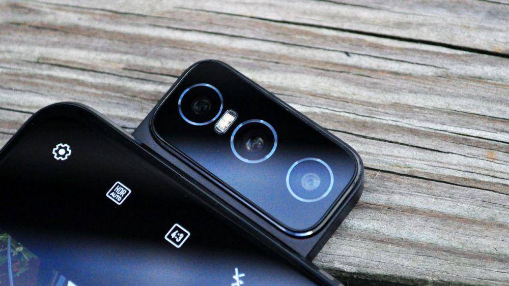 Asus Zenfone 8 Flip camera (tomsguide.com)