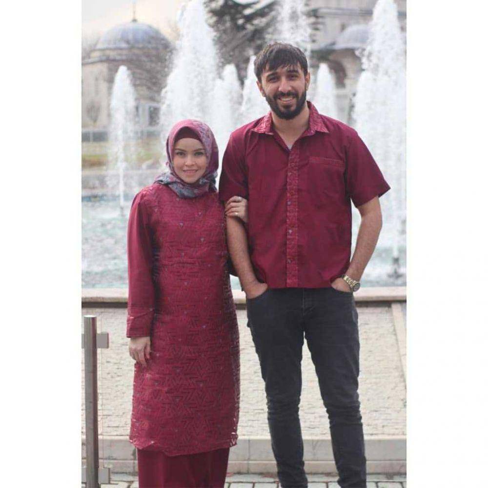 Siti Liza dan suami (instagram.com/sitiliza2013)