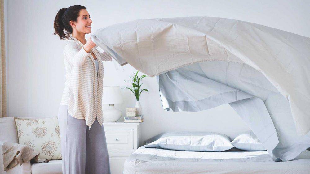 ilustrasi membersihkan tempat tidur (nbcnews.com)