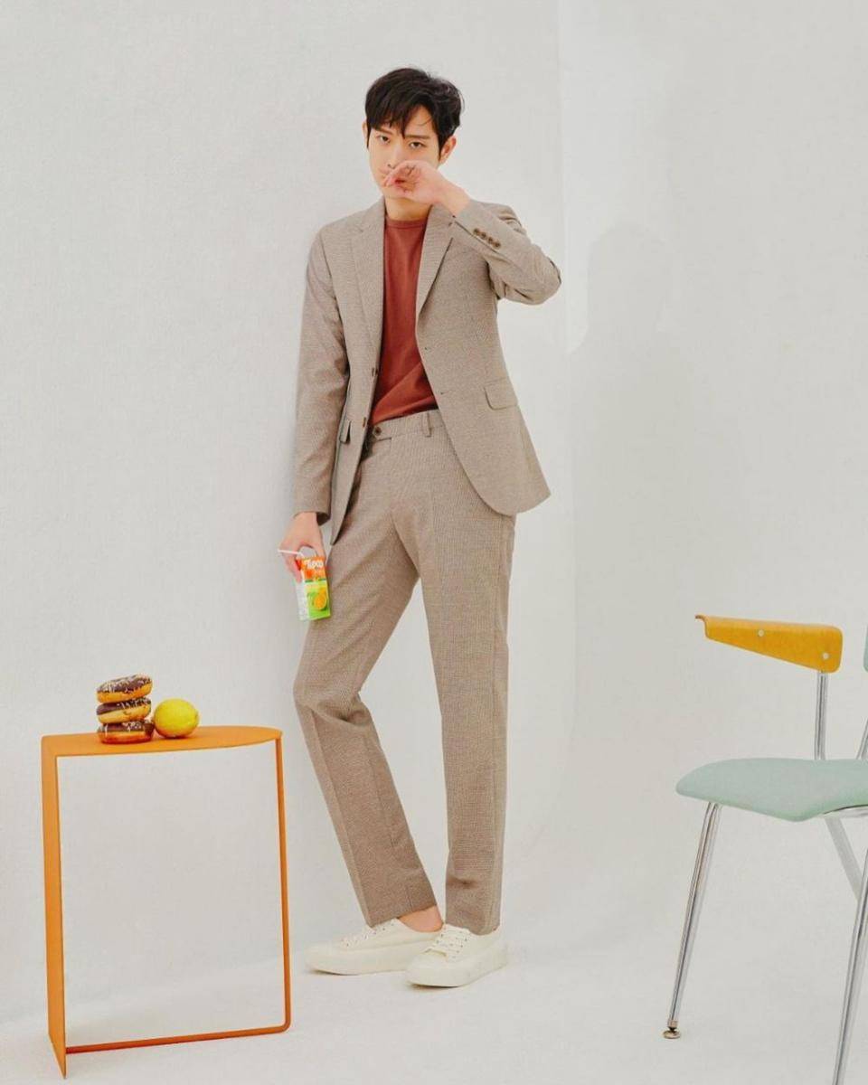 ootd Kim Young Dae (instagram.com/outerkorea_official)