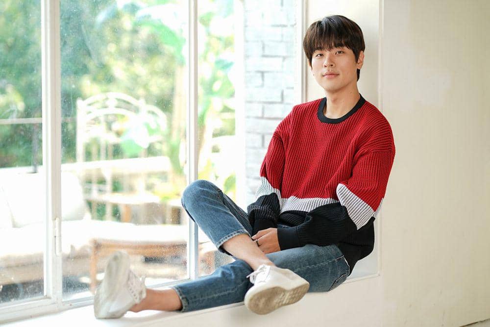 10 Potret Park Jung Min, Siap Comeback Drama dengan Yoo Ah In