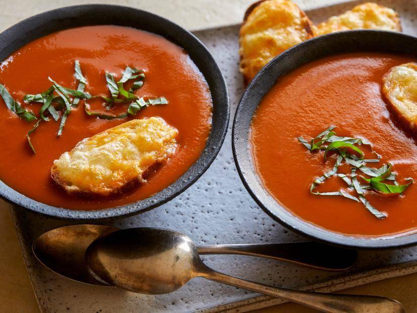 ilustrasi creamy tomato soup (www.foodnetwork.com)