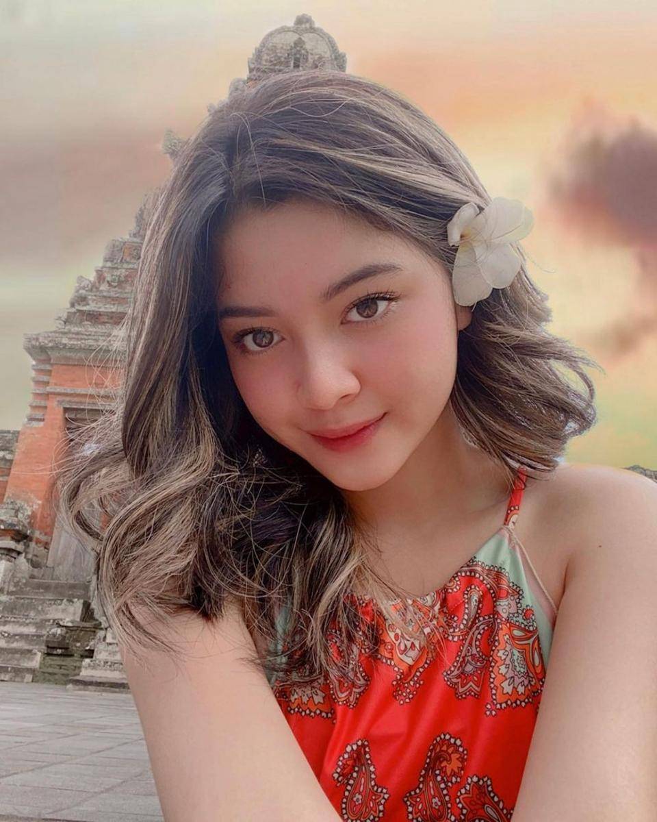 Yoriko Angeline (instagram.com/yorikooangln_)