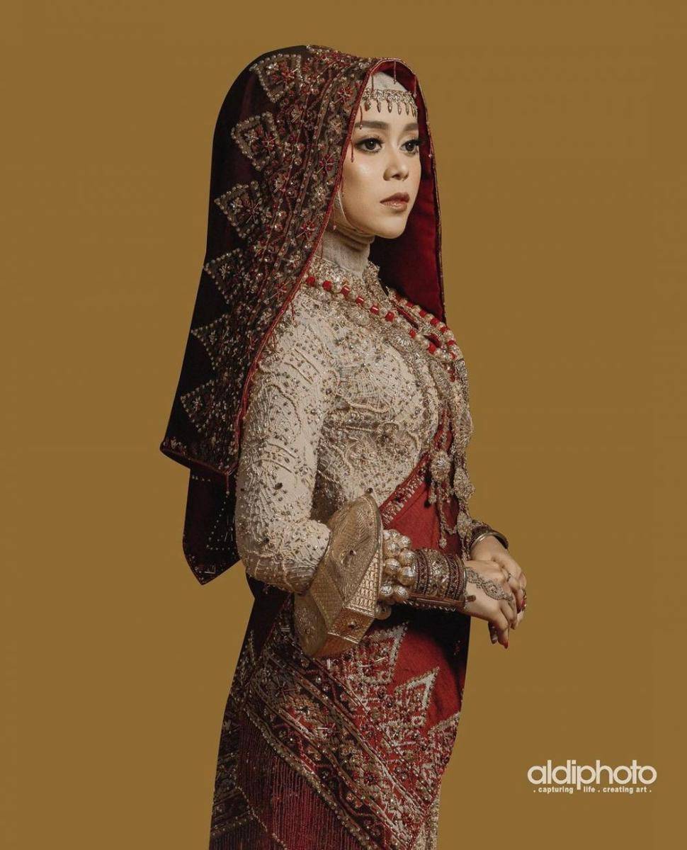 Lesty Kejora (instagram.com/aldiphoto)