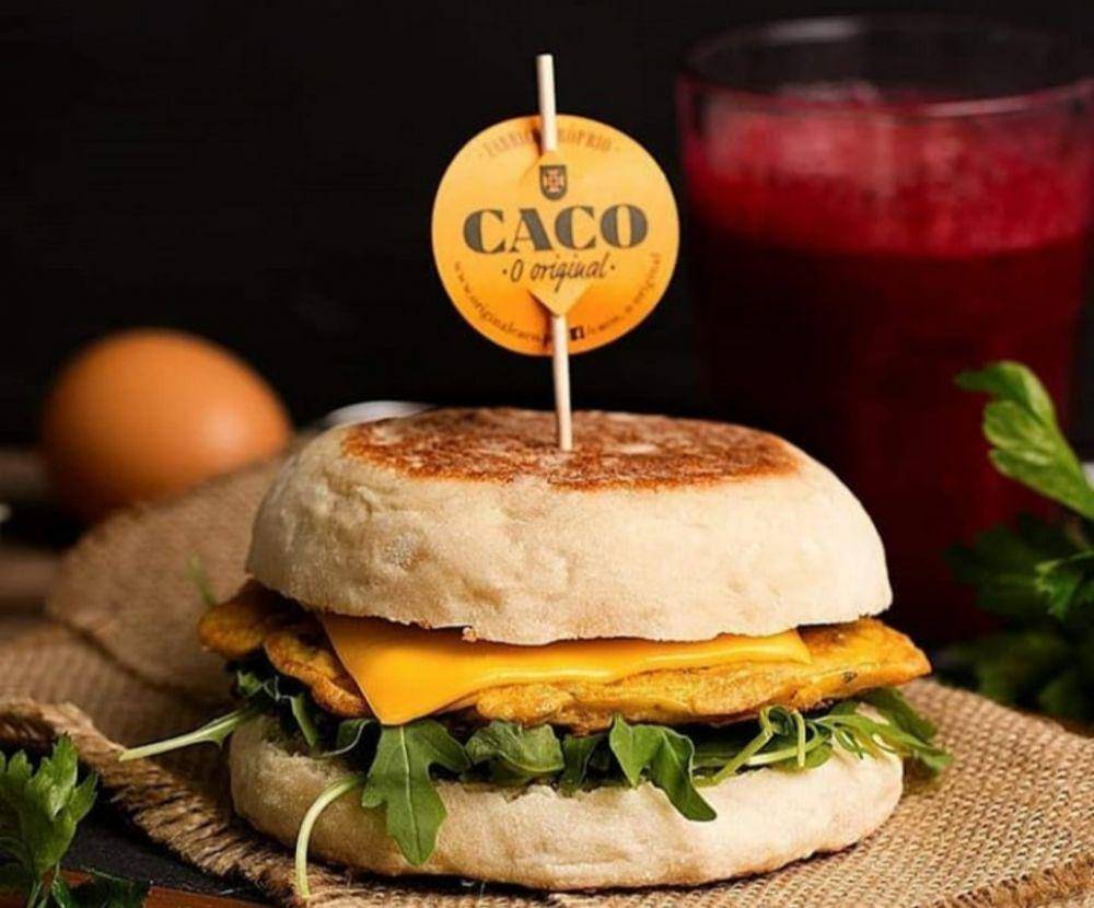 bolo do caco (Instagram.com/the.goat.list)