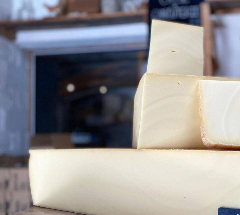 cheddar (Instagram.com/westcombedairy)