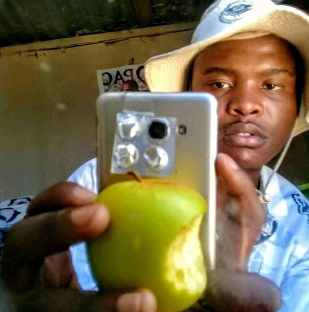 meme iphone (instagram.com/yuktertawa)