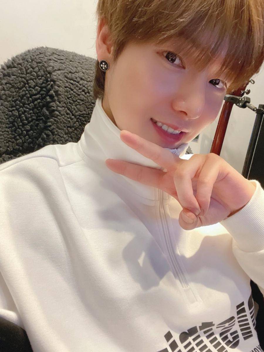 Yonghoon ONEWE (twitter.com/official_ONEWE)