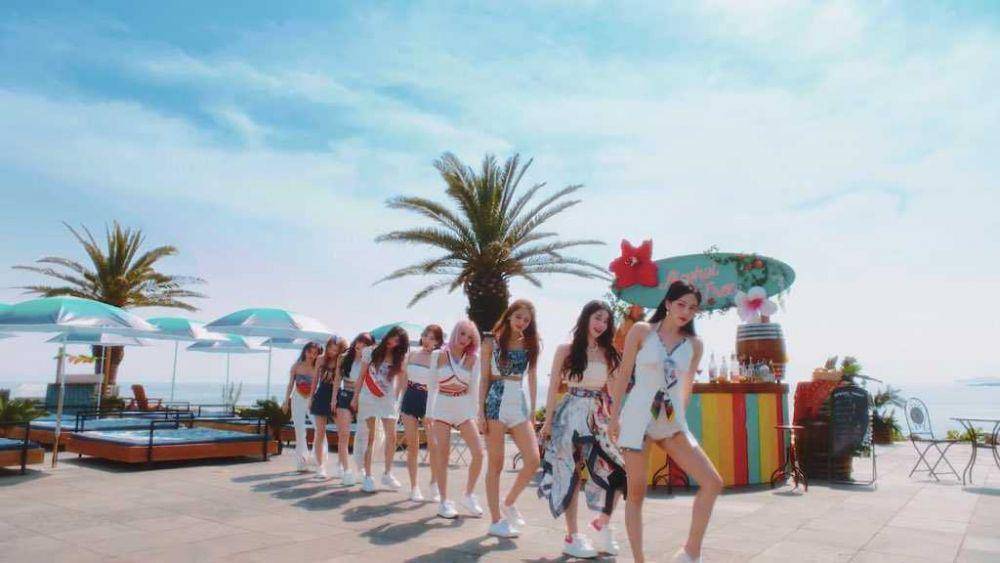 Alcohol FreeTWICE (youtube.com/JYP Entertainment)