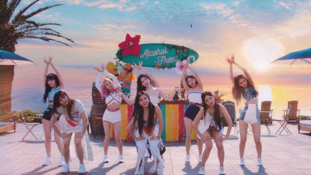 Alcohol Free TWICE (youtube.com/JYP Entertainment)