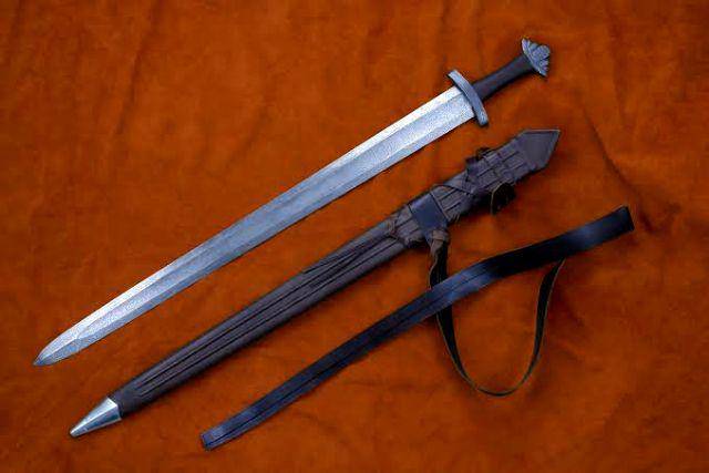 Pedang Ulfberht (darksword-armory.com)