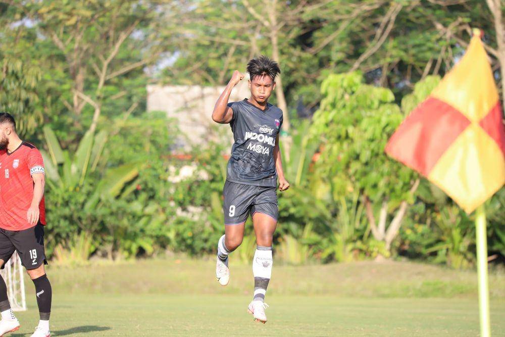 Persita masih harus melakukan pembenahan. Hal itu terlihat usai mereka bermain imbang dalam laga uji coba melawan Borneo FC, Selasa (9/6/2021). (Dok. Persita).