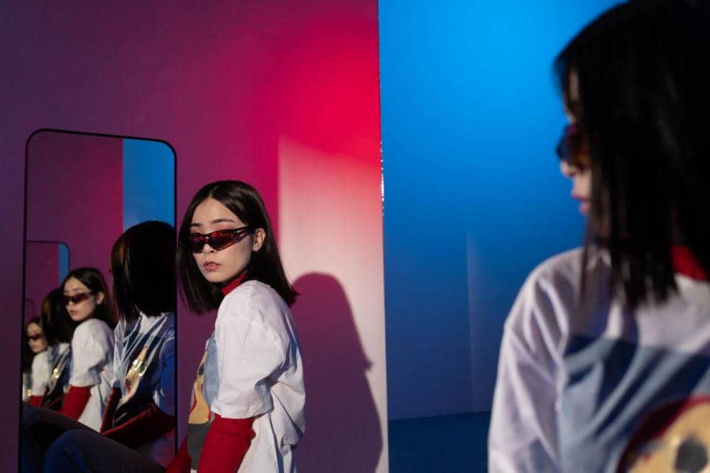 ilustrasi bercermin (pexels.com/cottonbro)