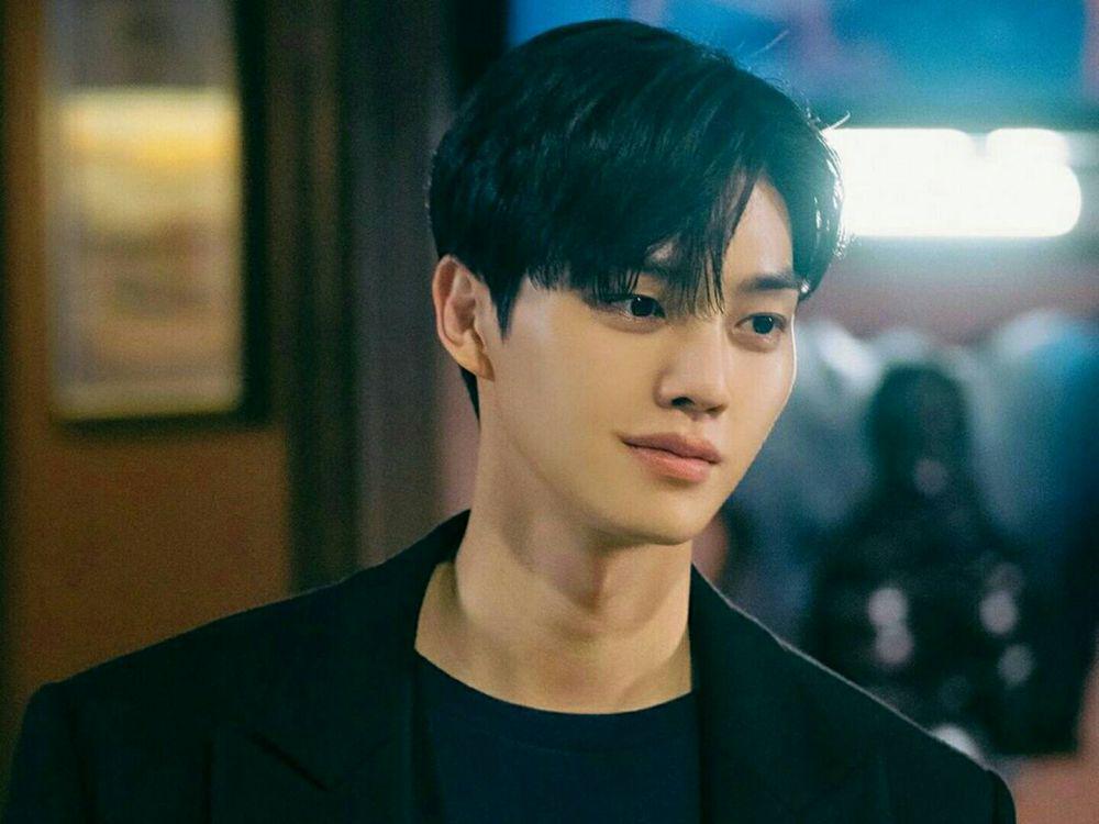 10 Potret Song Kang, Jadi 'Playboy' di KDrama Nevertheless