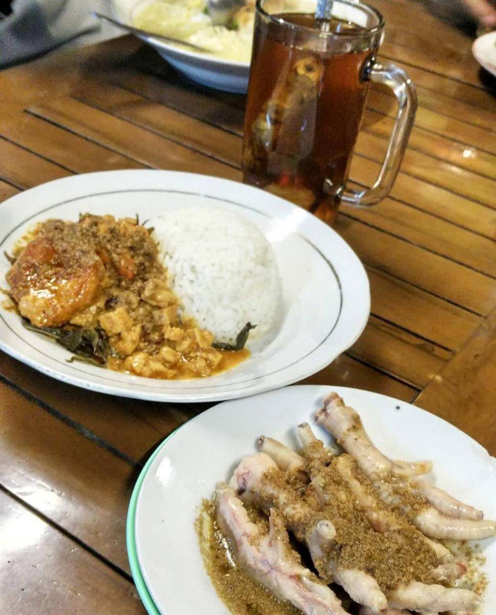 Gudeg Ceker Seturan SR (instagram.com/jufie_sucipto)