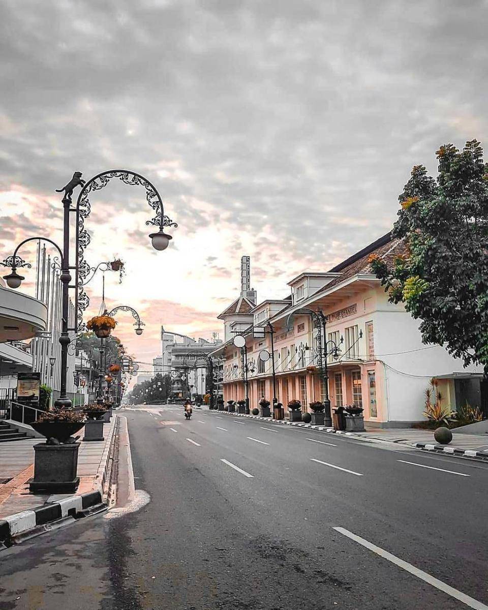 Jalan Asia Afrika, Bandung (instagram.com/tofa_ibrohim76)