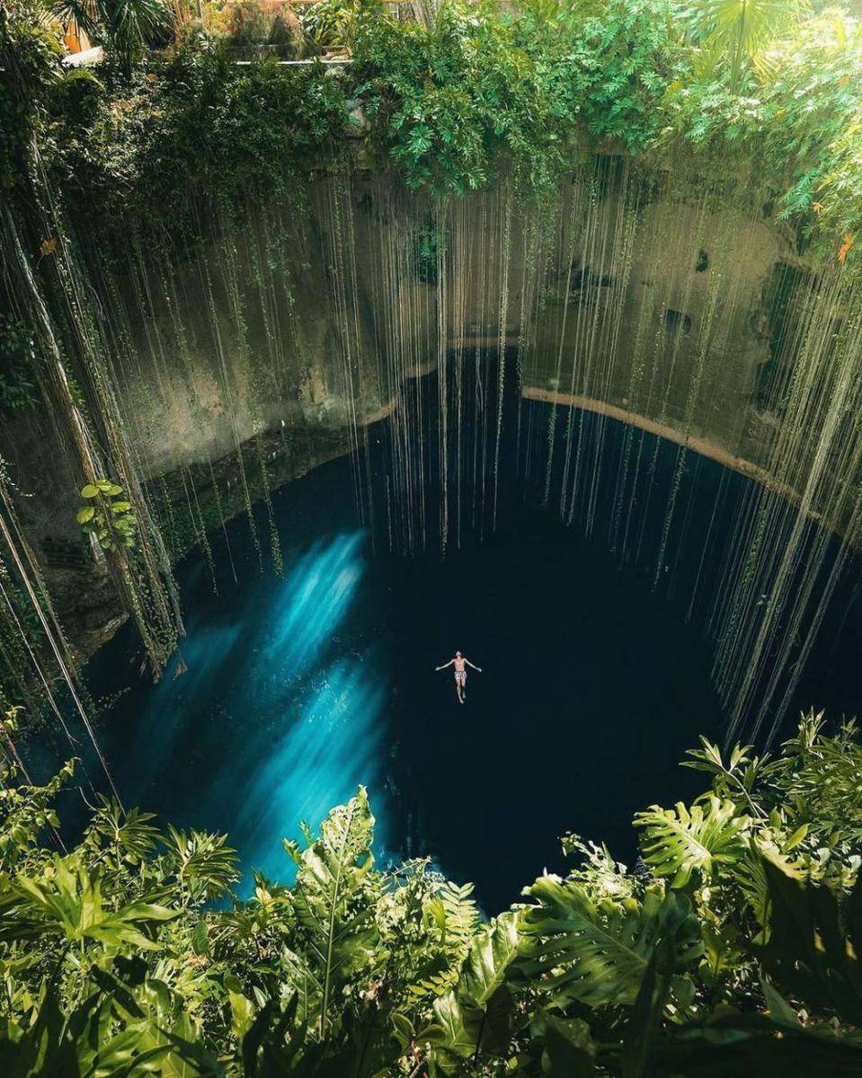 Cenote Ik Kil di Tulum (instagram.com/tulum)