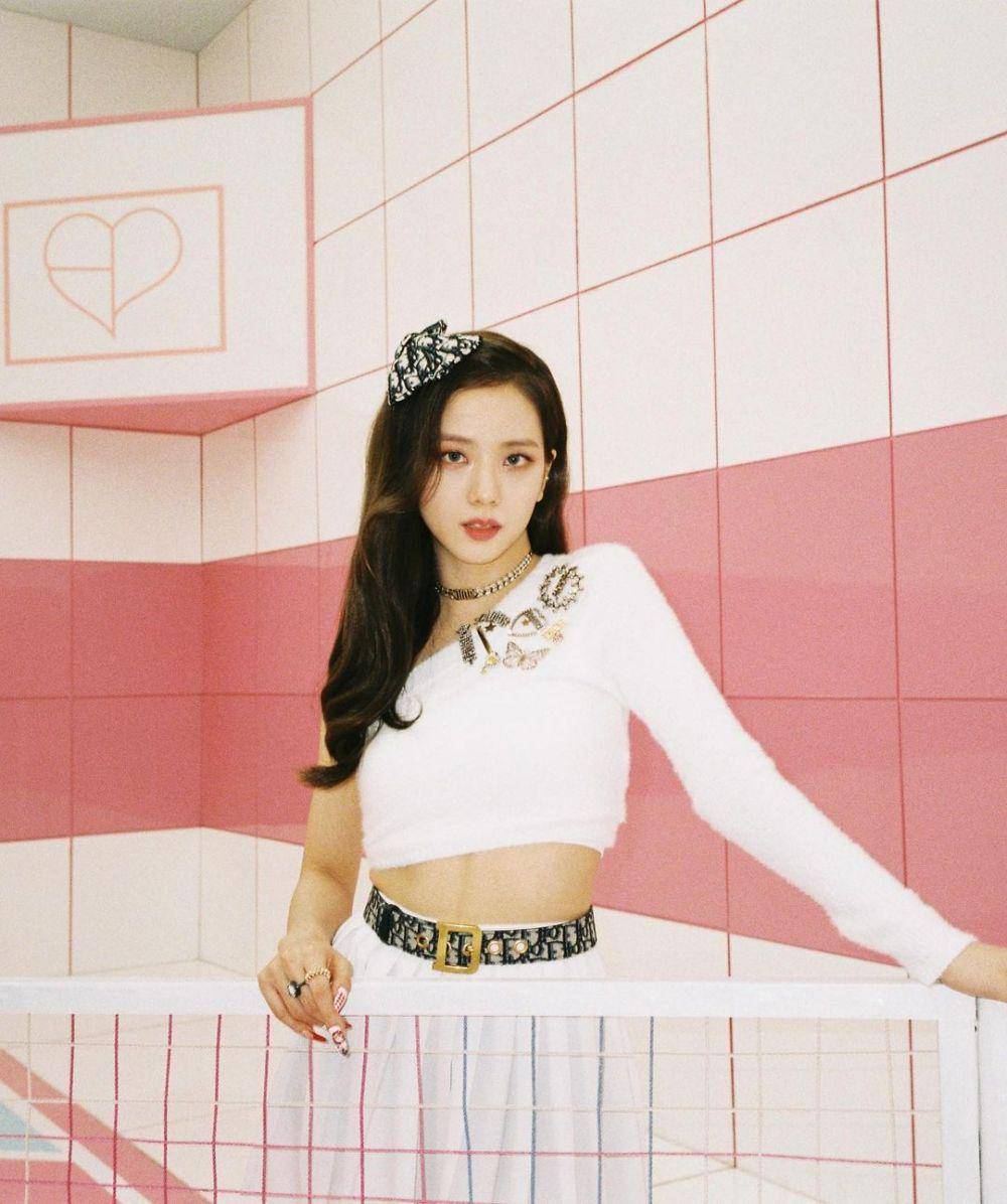 Jisoo BLACKPINK (instagram.com/sooyaaa__)