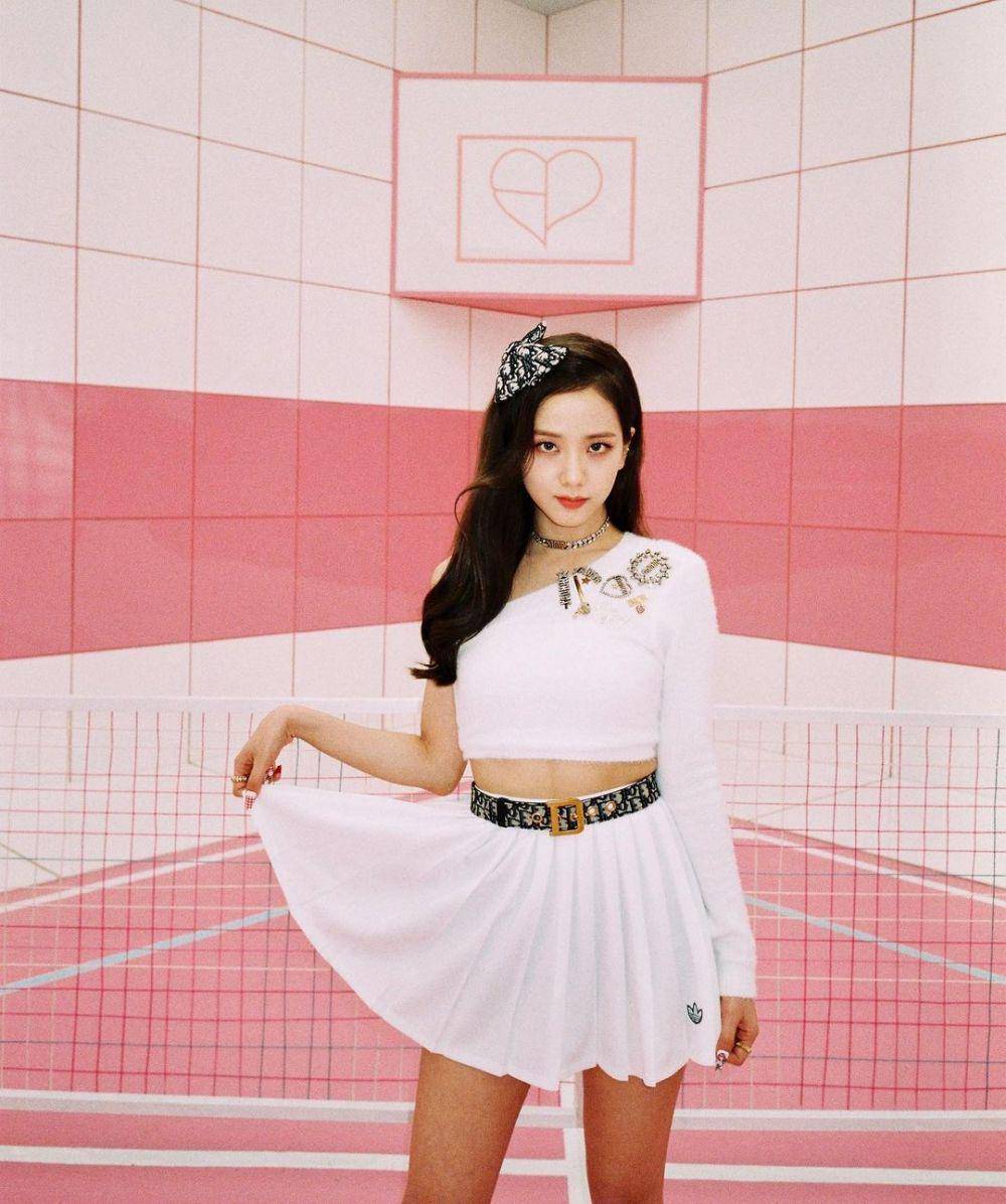 Jisoo BLACKPINK (instagram.com/sooyaaa__)