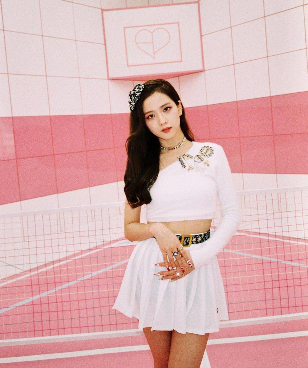 Jisoo BLACKPINK (instagram.com/sooyaaa__)