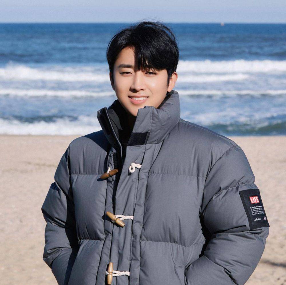 Son Ho Jun (instagram.com/sonhojun_official)