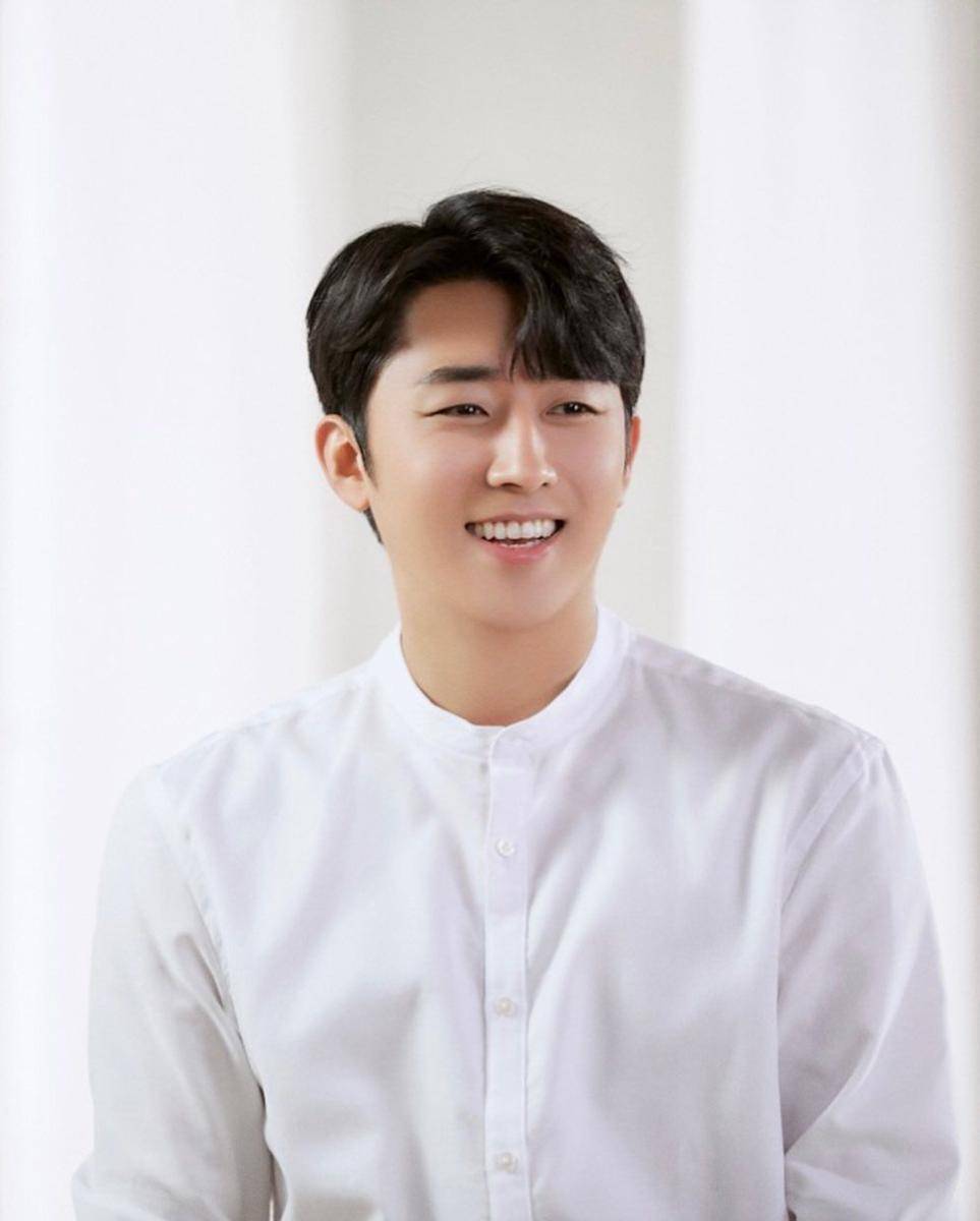 Son Ho Jun (instagram.com/yg_stage)
