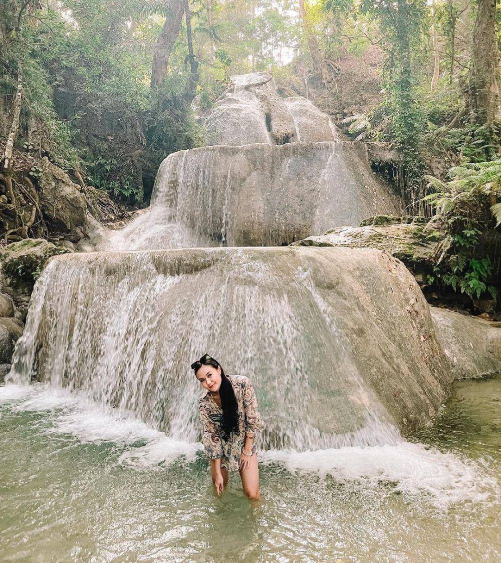 Sarah Gibson liburan ke NTT. (instagram.com/sarahgibson)