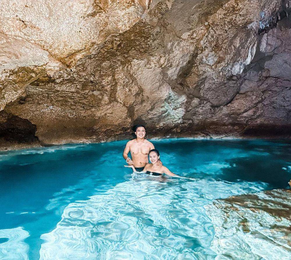 Sarah Gibson liburan ke NTT. (instagram.com/sarahgibson)