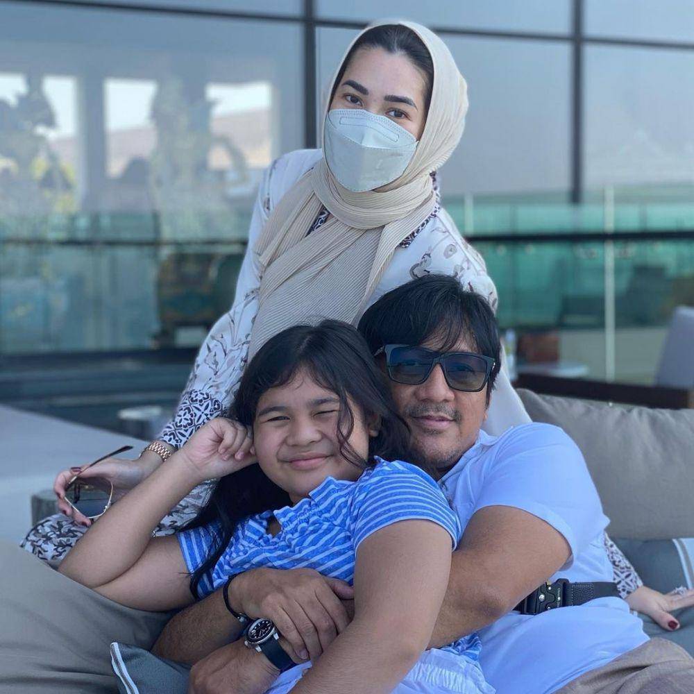 Andre Taulany liburan bersama keluarga di Bali. (instagram.com/andreastaulany)