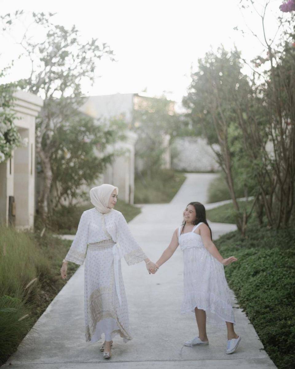 Andre Taulany liburan bersama keluarga di Bali. (instagram.com/erintaulany)