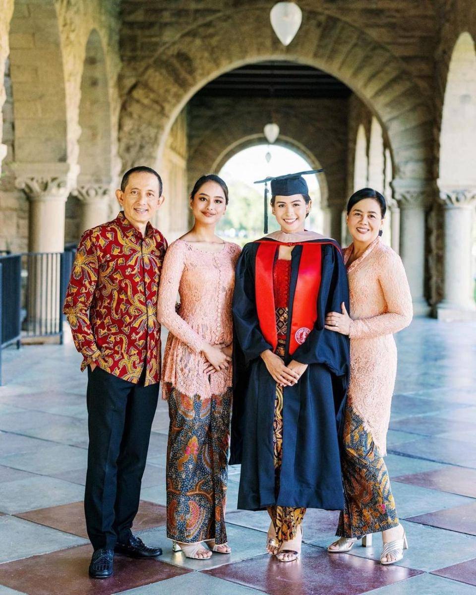 Maudy Ayunda (instagram.com/maudyayunda)