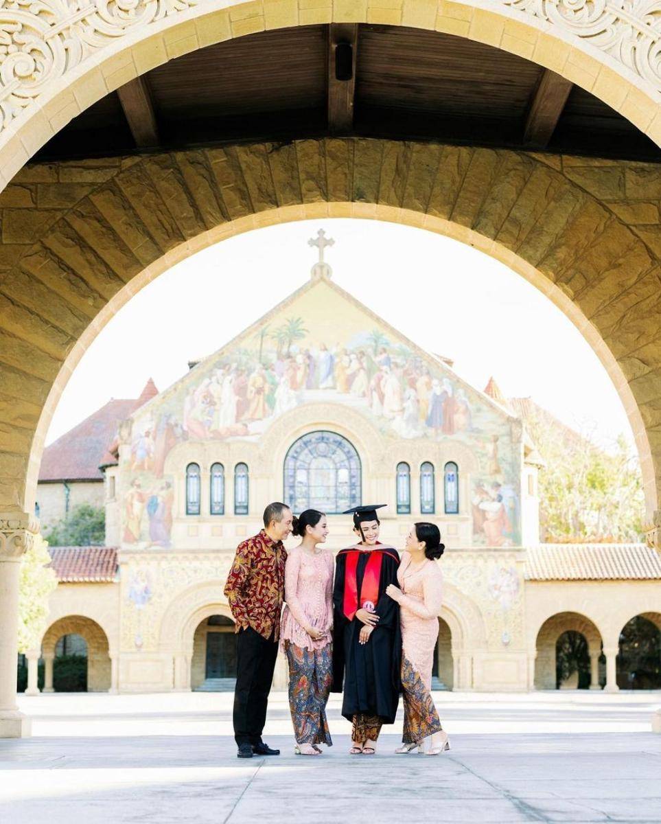 Maudy Ayunda (instagram.com/maudyayunda)