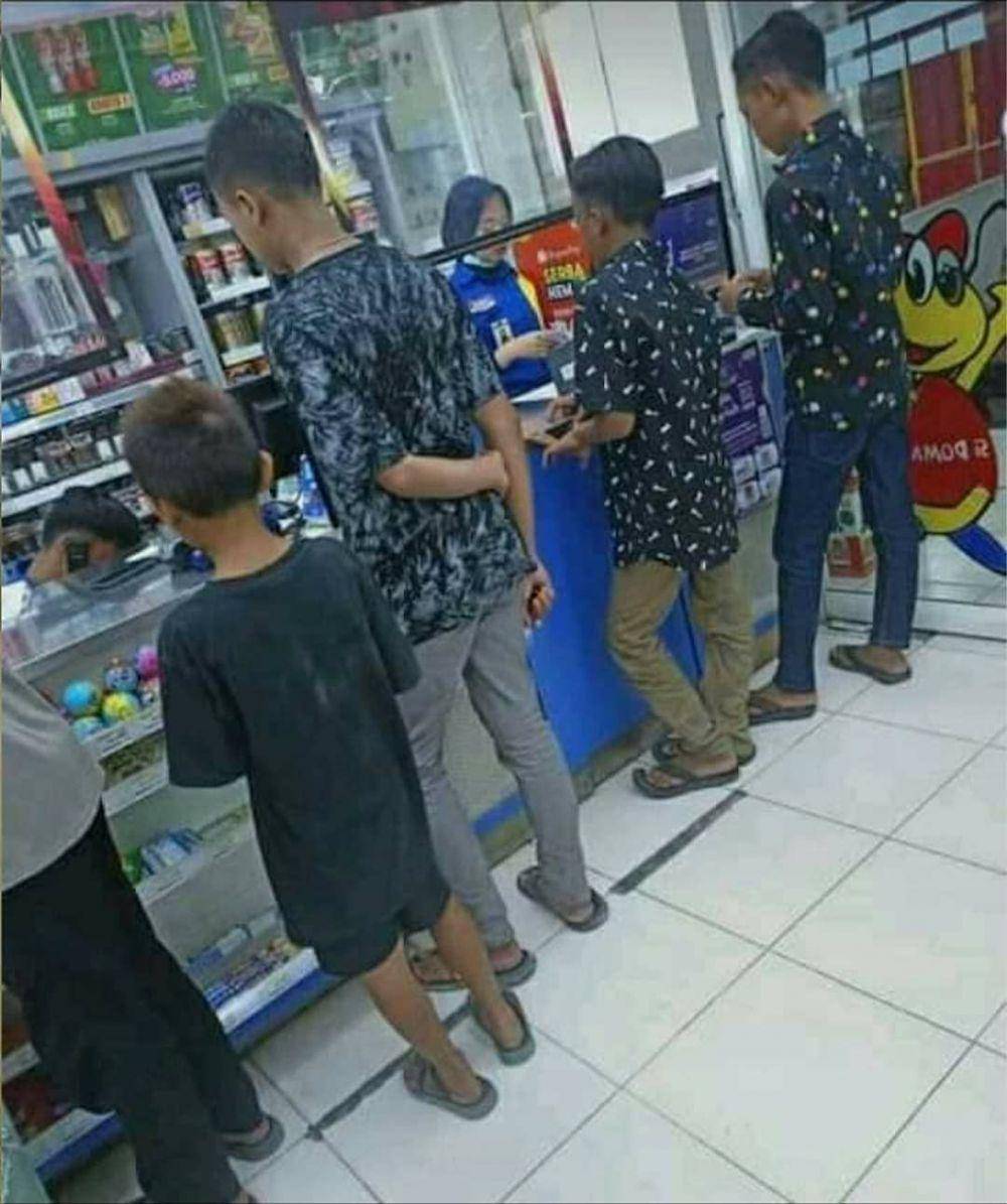 meme bocah game free fire (instagram.com/keluhkesalojol.id)